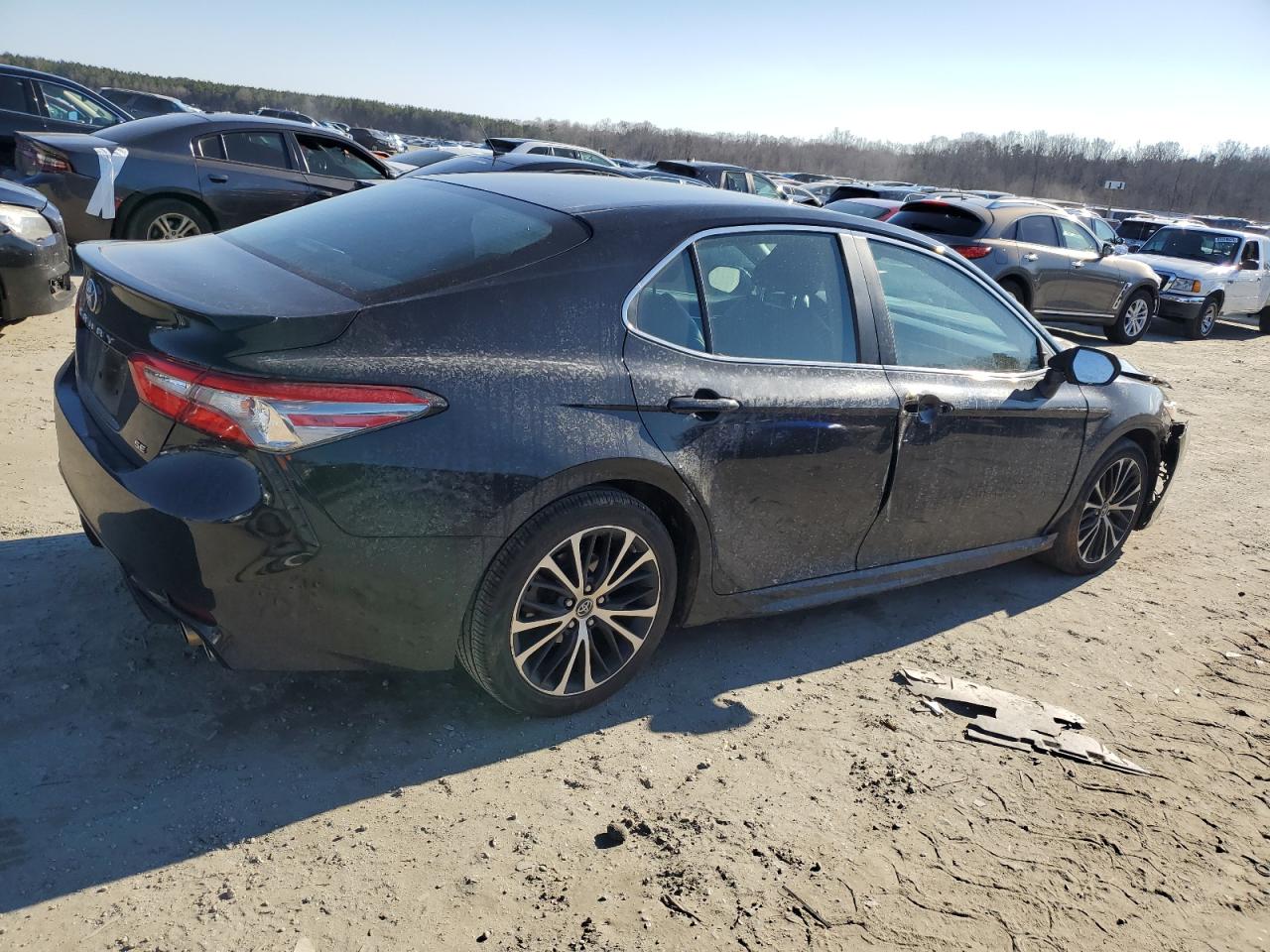 2018 Toyota Camry - Image 3