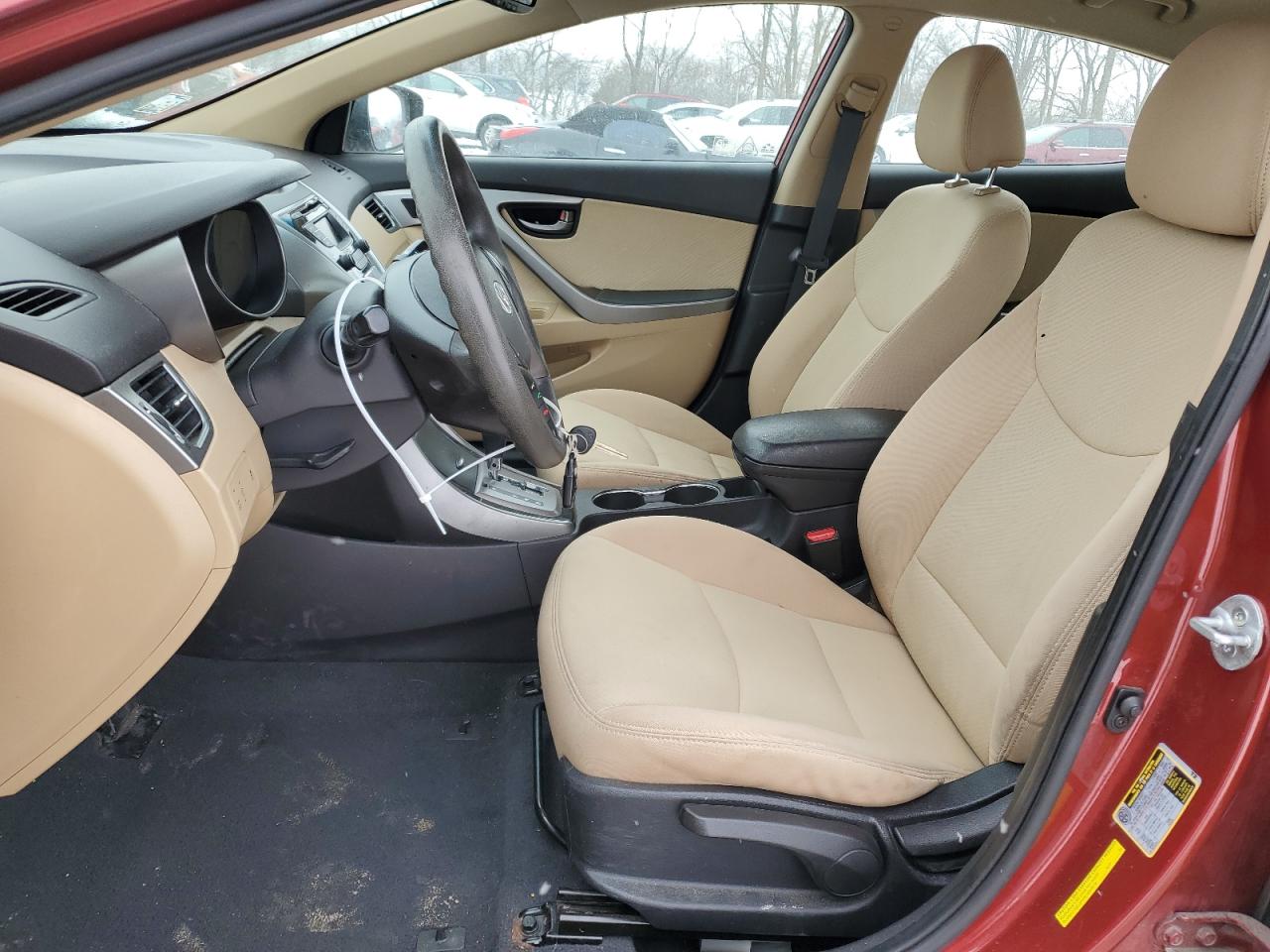 2013 Hyundai Elantra - Image 7