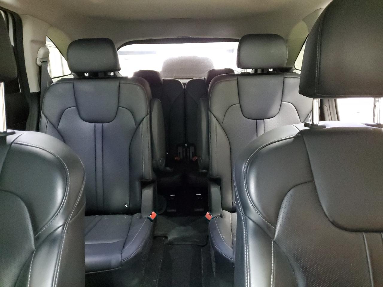 2021 Kia Sorento - Image 10