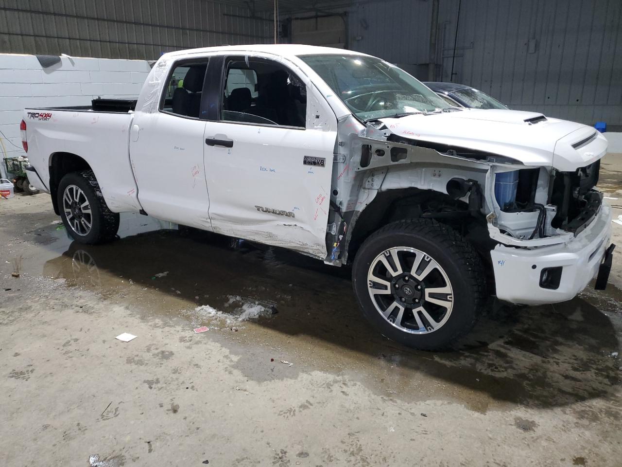 2021 Toyota Tundra - Image 4
