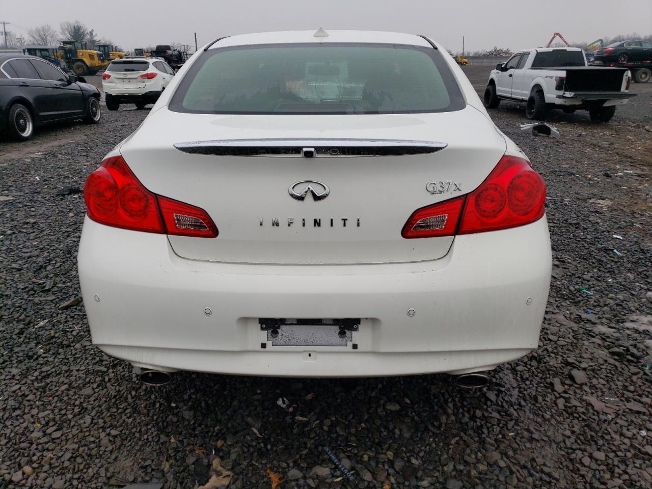 2013 Infiniti G - Image 6