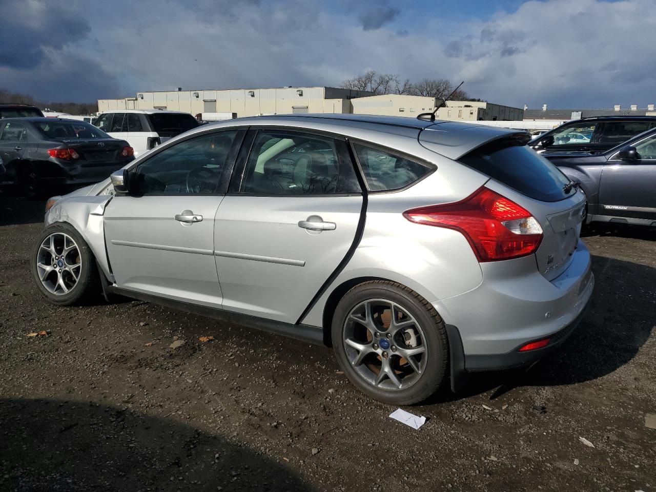 VIN 1FADP3K24EL268011 2014 FORD FOCUS no.2