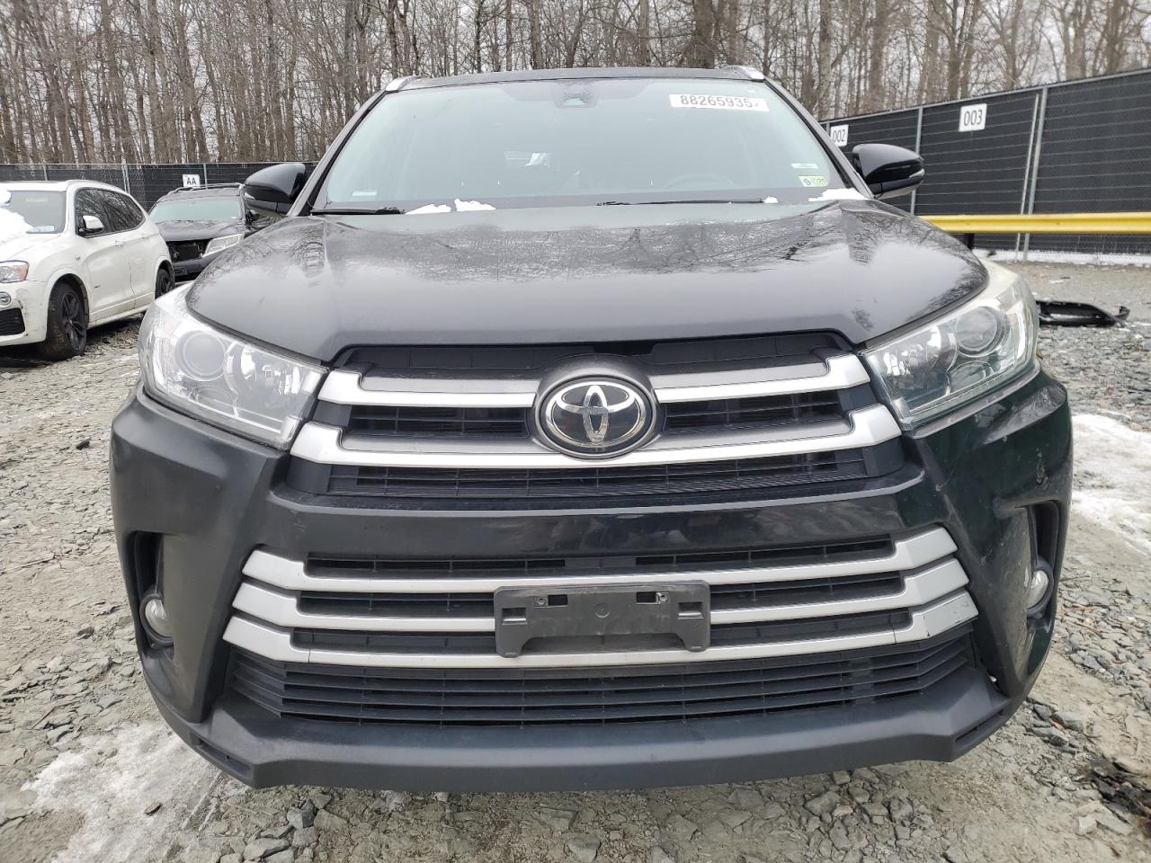 2019 Toyota Highlander - Image 5