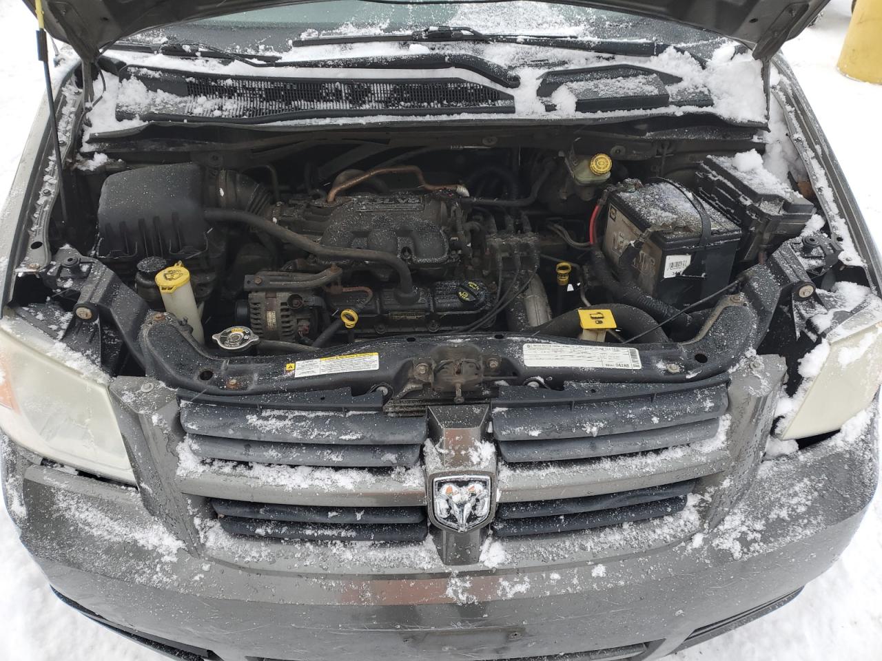 2010 Dodge Caravan - Image 12