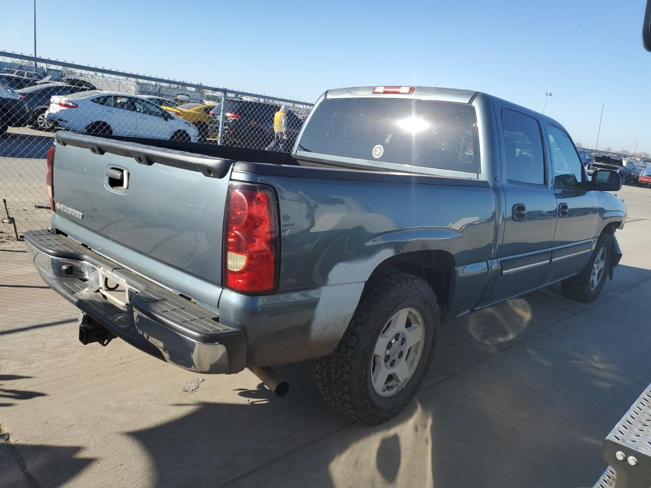 2006 Chevrolet Silverado - Image 3