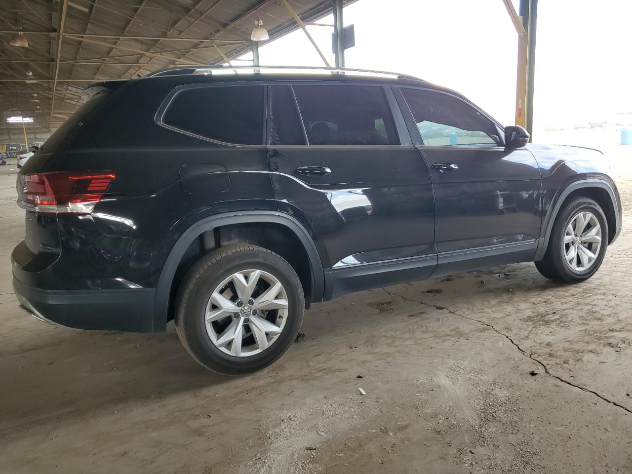 2018 Volkswagen Atlas - Image 3