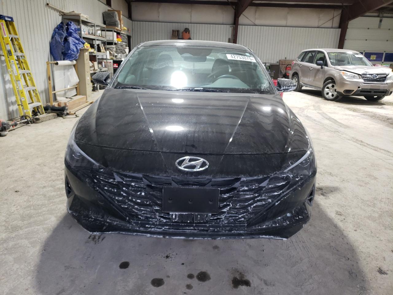 2023 Hyundai Elantra - Image 5