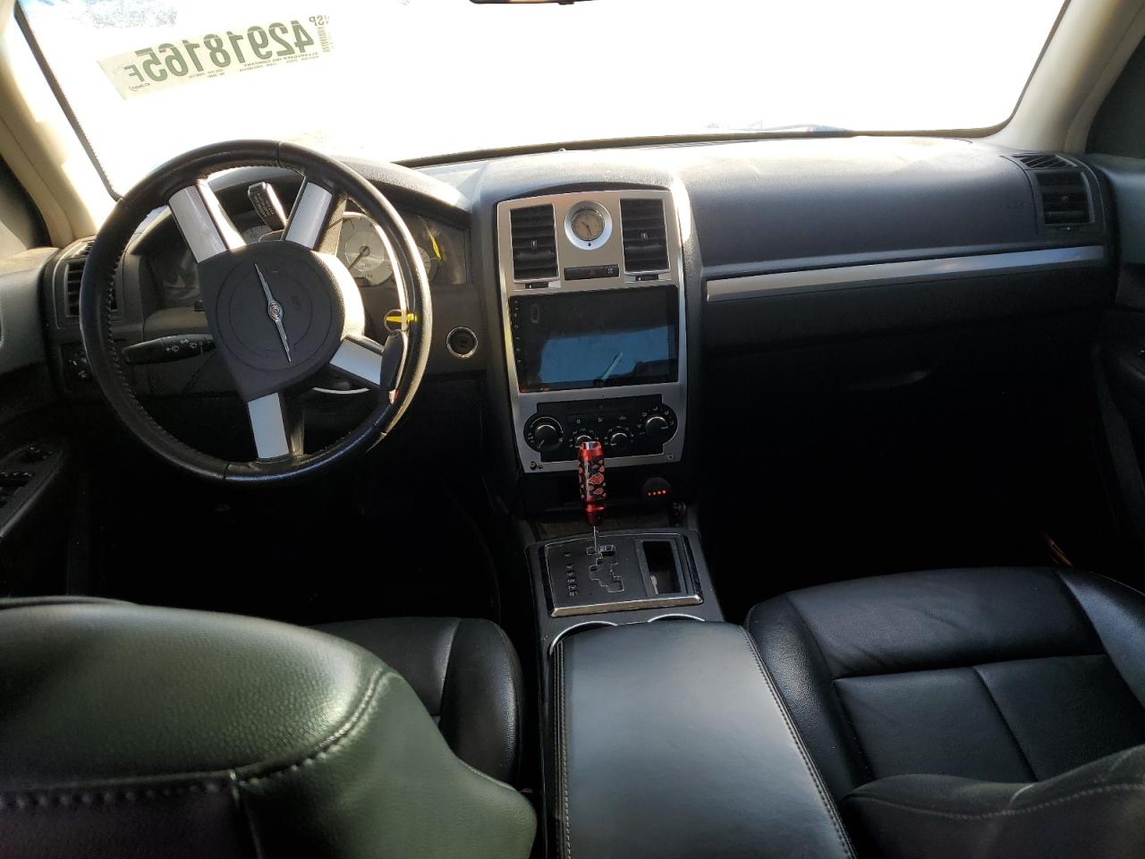 2010 Chrysler 300 - Image 8