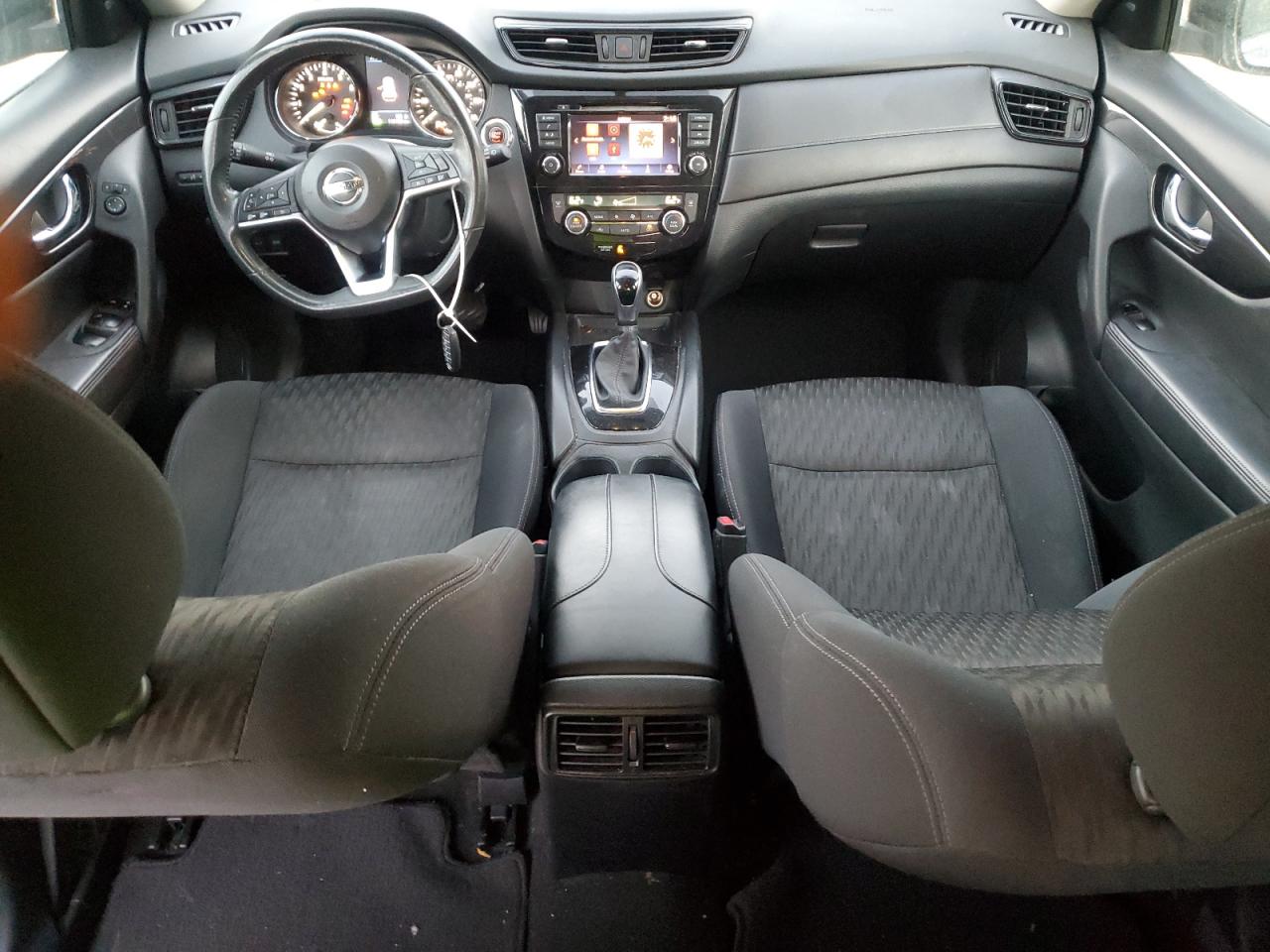 2018 Nissan Rogue - Image 8