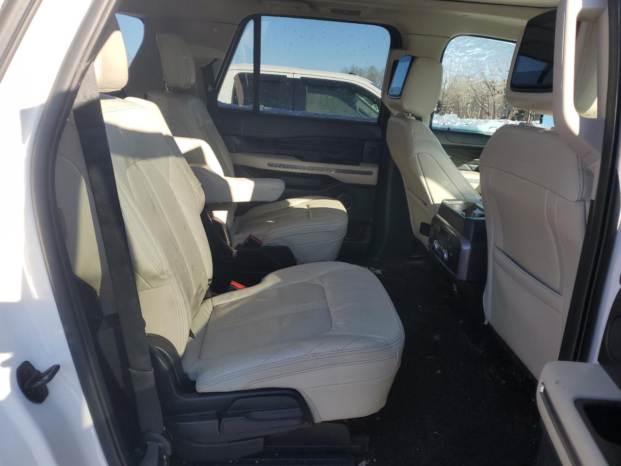 2021 Ford Expedition - Image 11