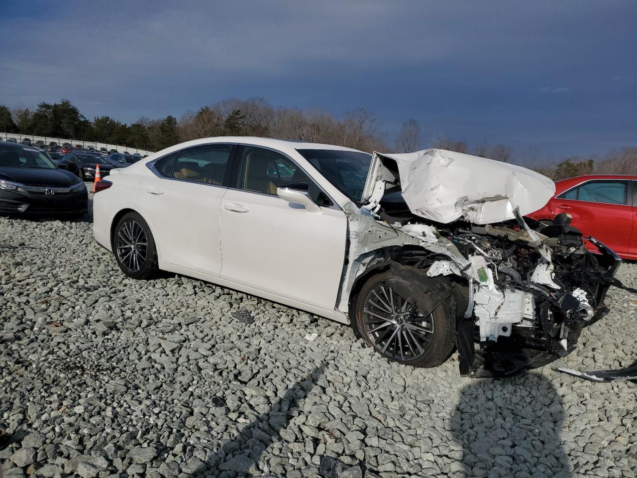 2024 Lexus ES - Image 4