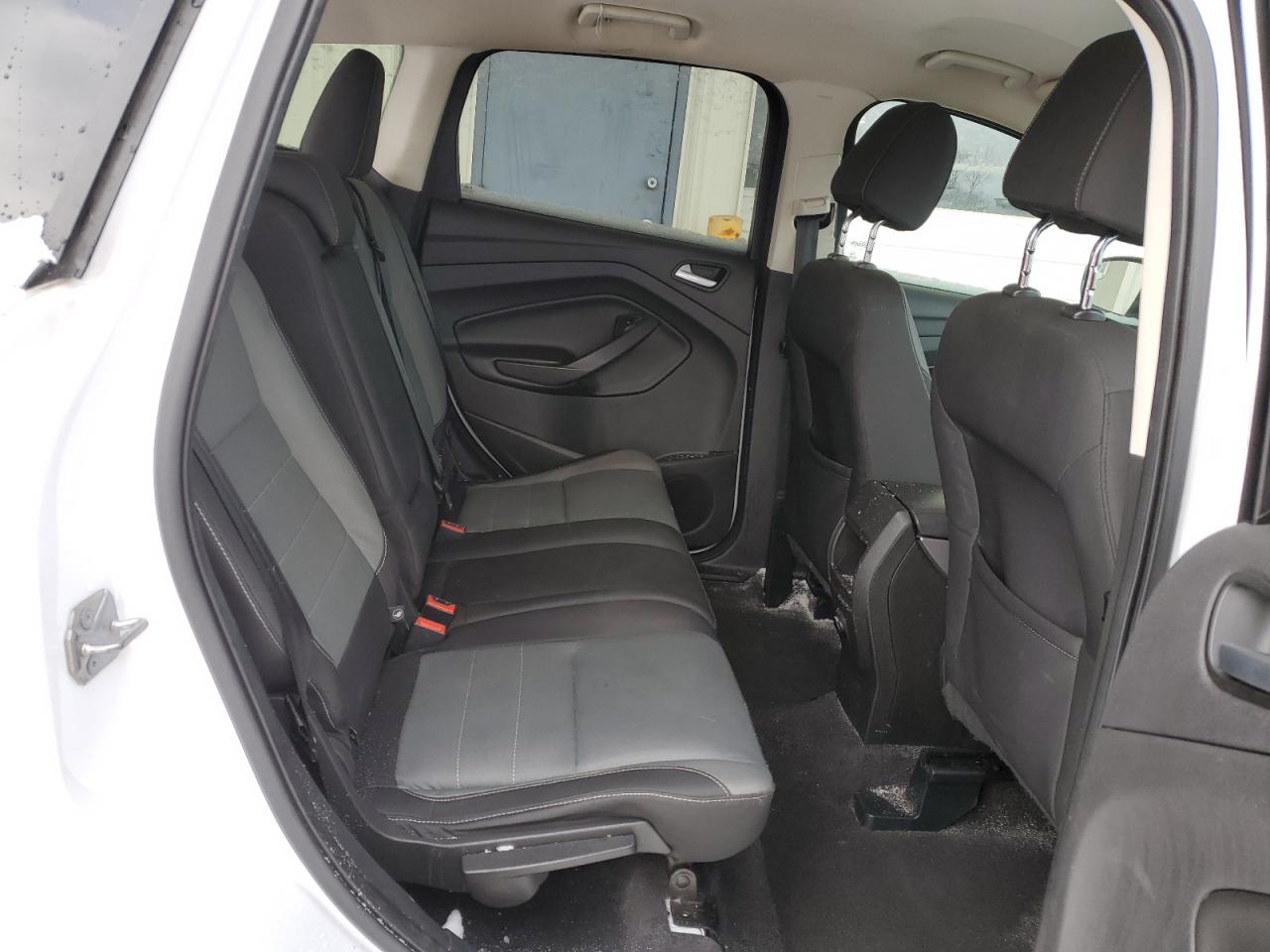 2016 Ford Escape - Image 11