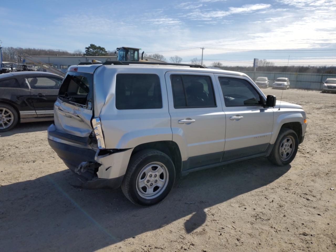 2011 Jeep Liberty (Patriot) - Image 3