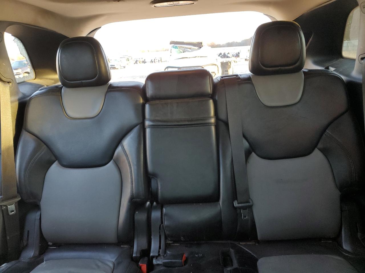 2014 Jeep Grand Cherokee - Image 10