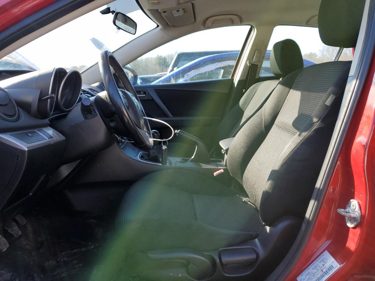2013 Mazda 3 - Image 7