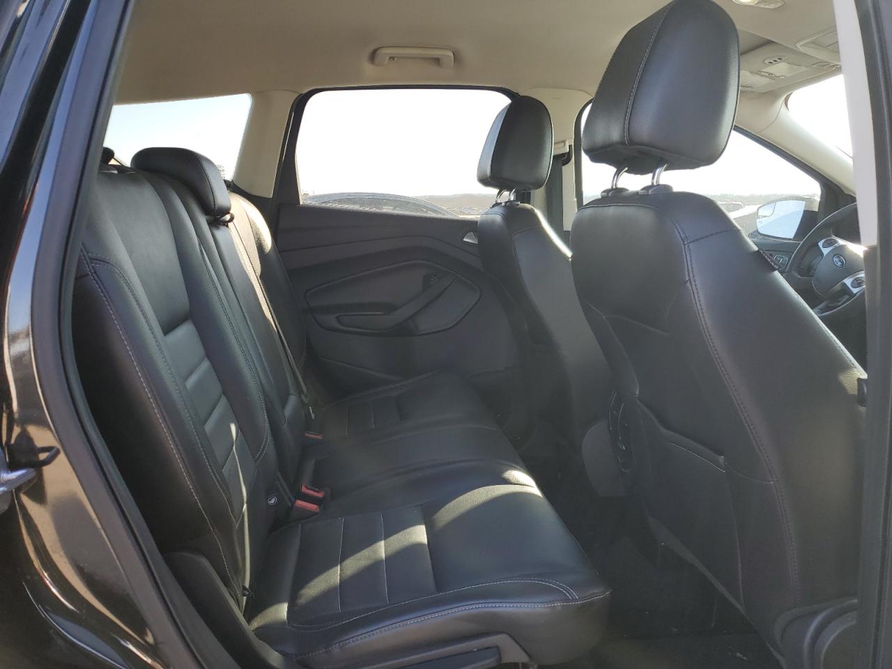 2014 Ford Escape - Image 10