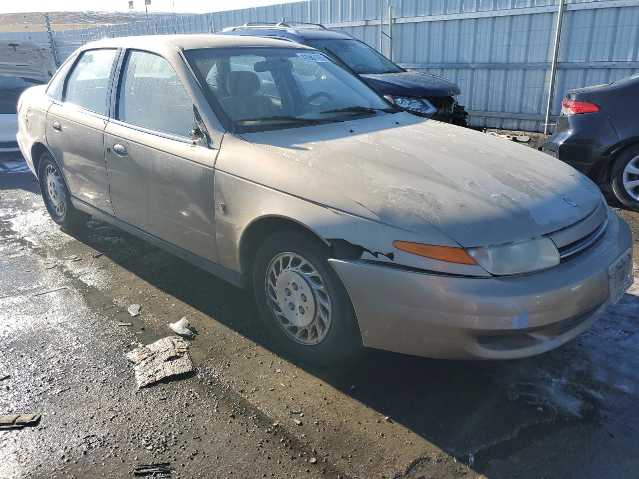 2001 Saturn LW - Image 4