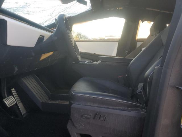  TESLA CYBERTRUCK 2024 Серебристый