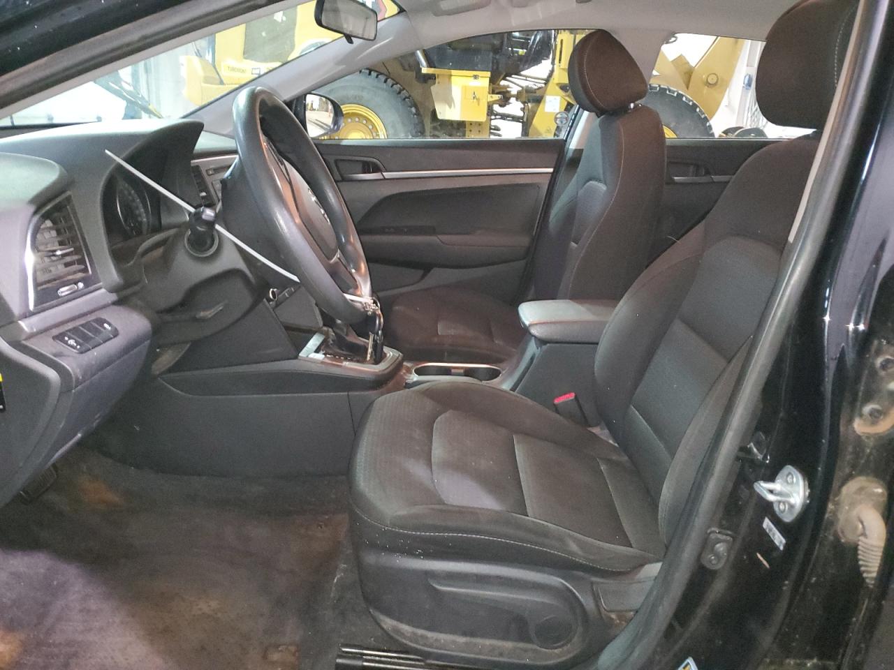 2017 Hyundai Elantra - Image 7
