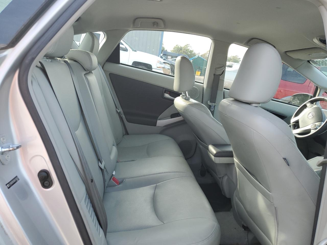 2010 Toyota Prius - Image 10