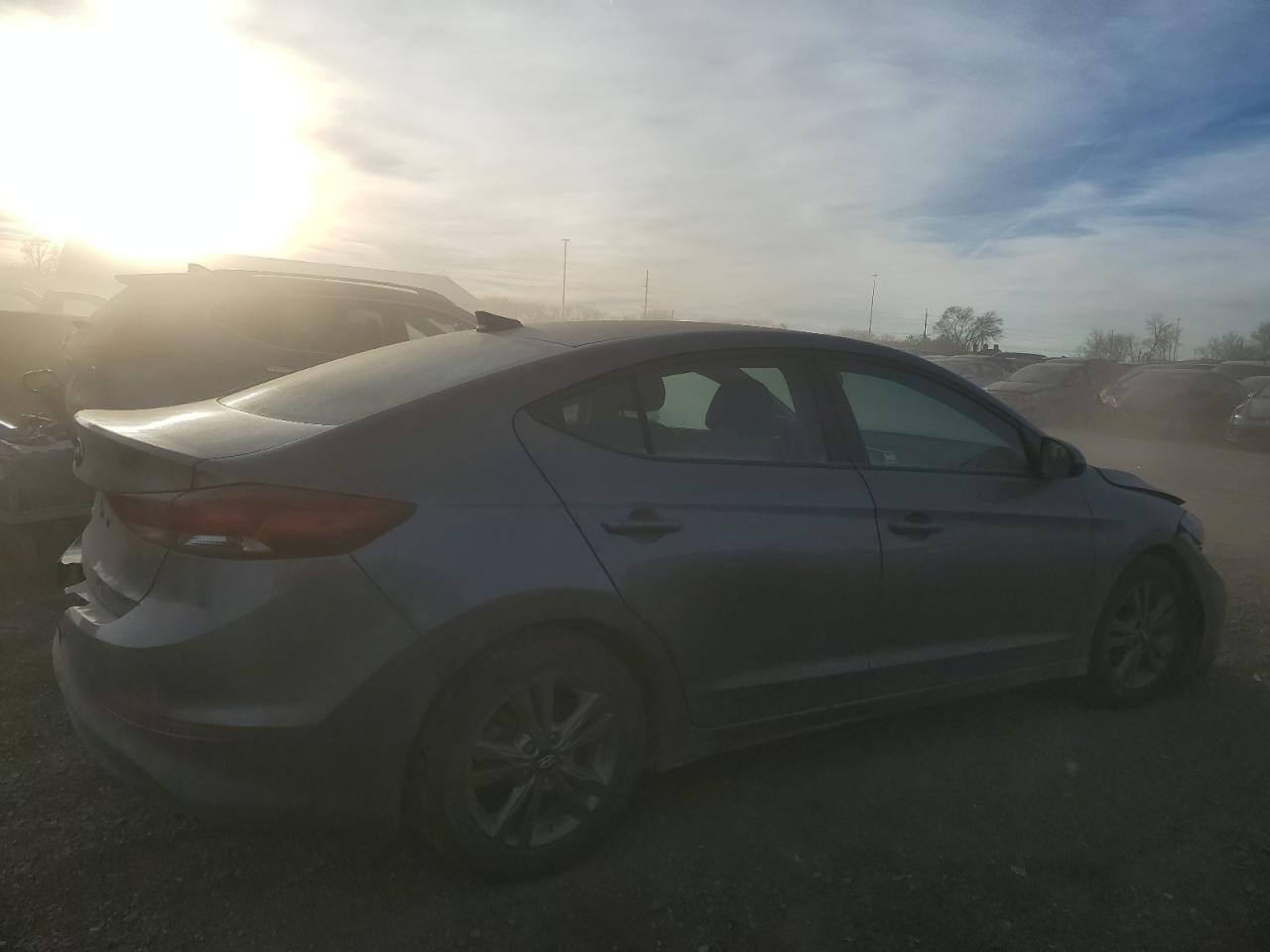 2018 Hyundai Elantra - Image 3