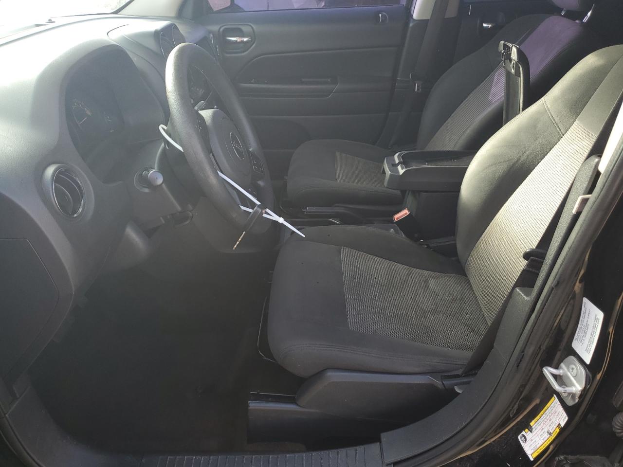 2016 Jeep Liberty (Patriot) - Image 7