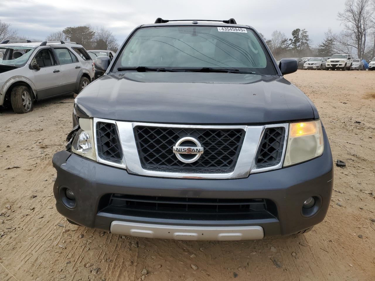 2010 Nissan Pathfinder - Image 5