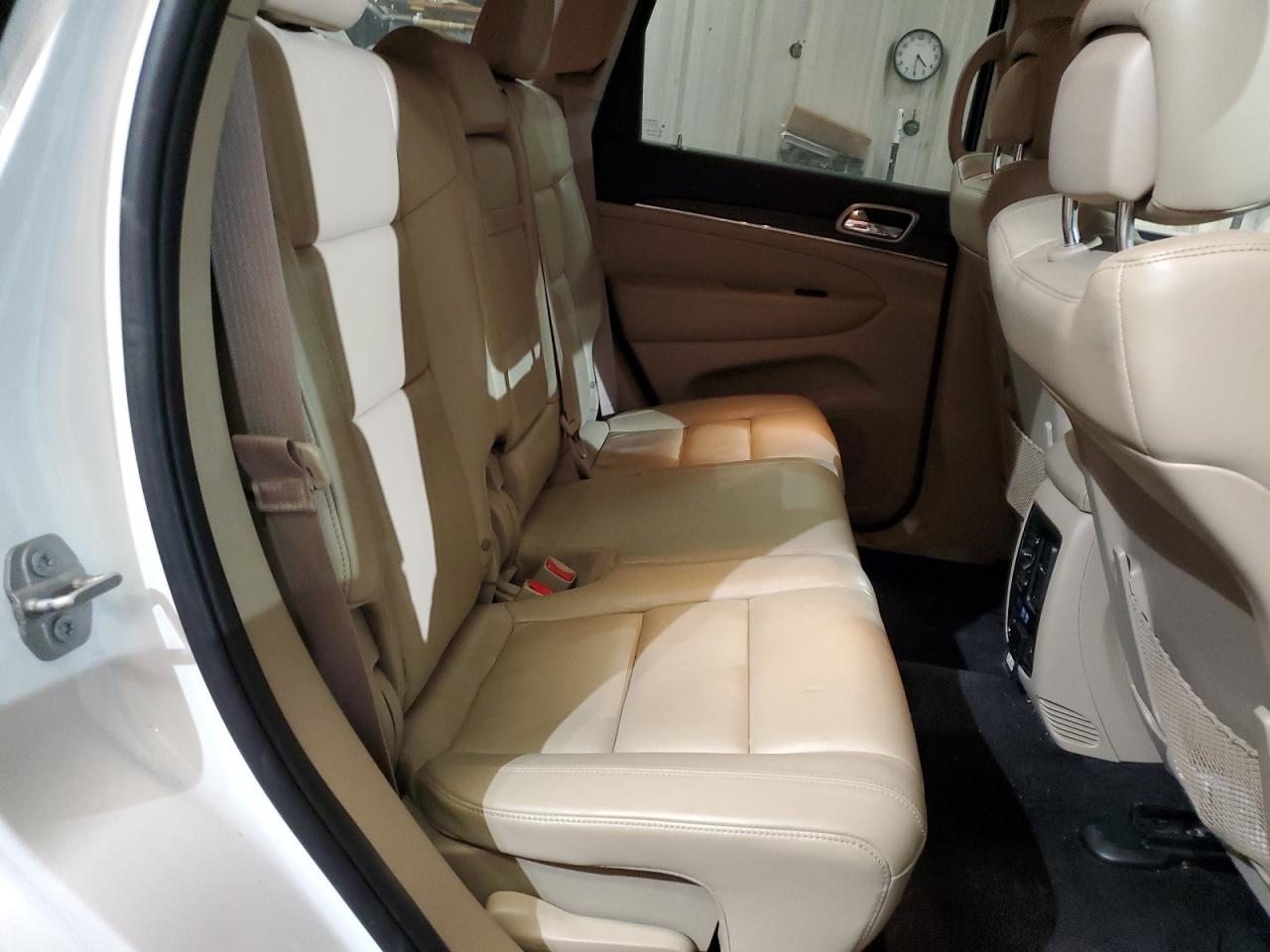2018 Jeep Grand Cherokee - Image 11
