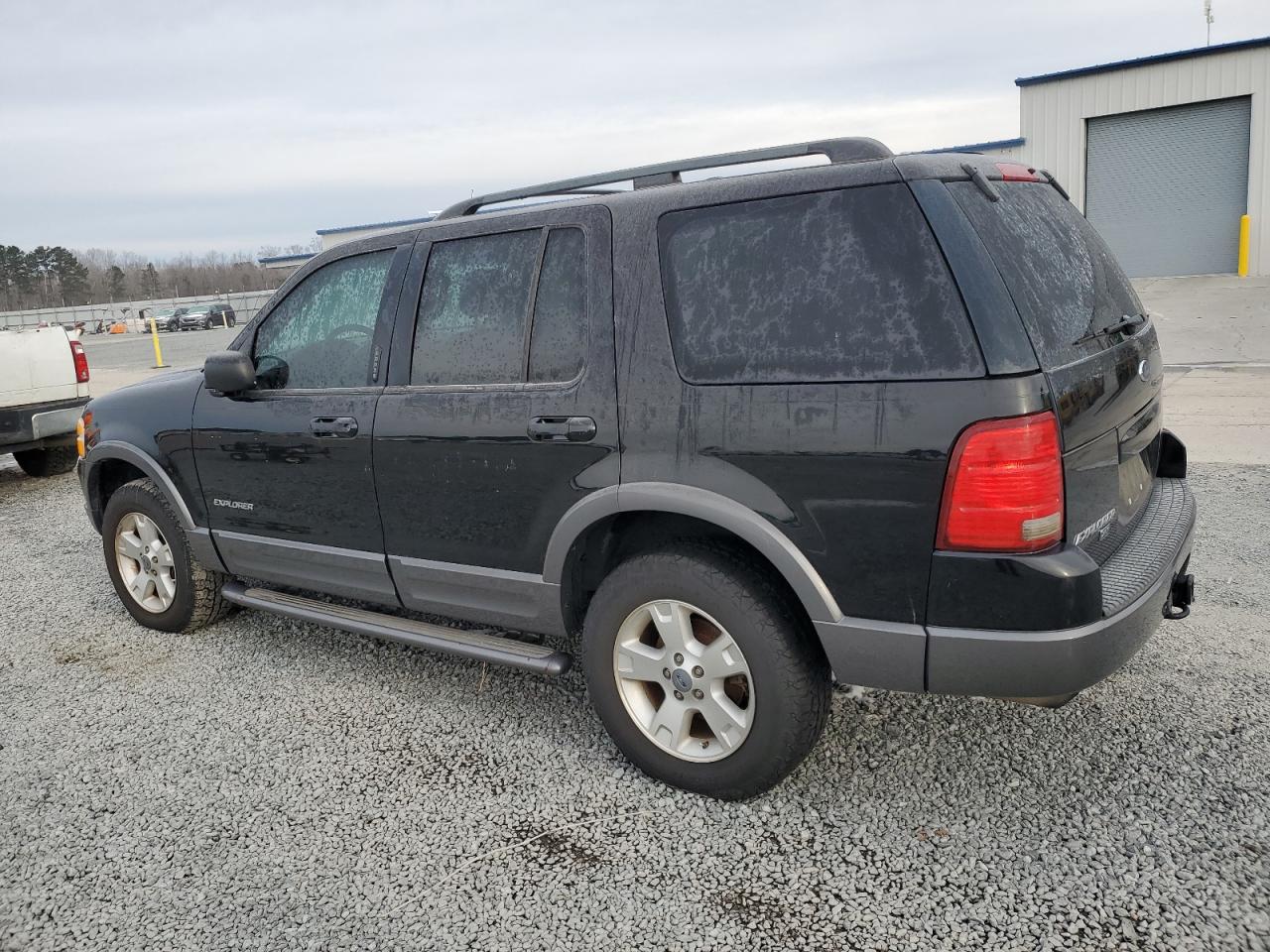 2004 Ford Explorer - Image 2