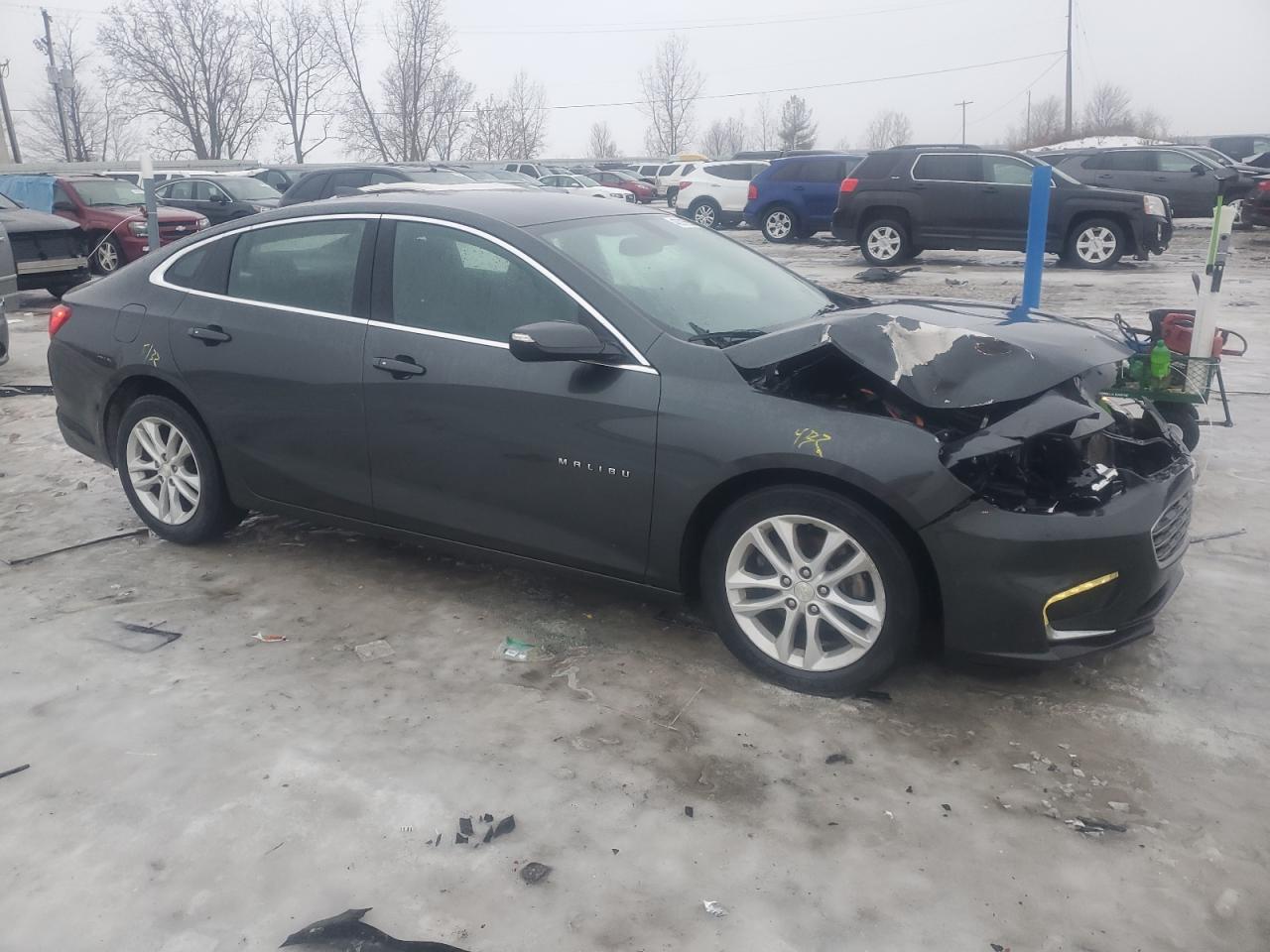 2017 Chevrolet Malibu - Image 4