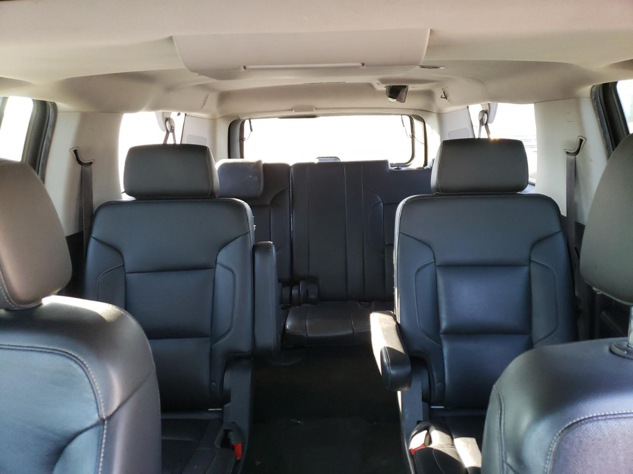 2017 GMC Yukon - Image 10