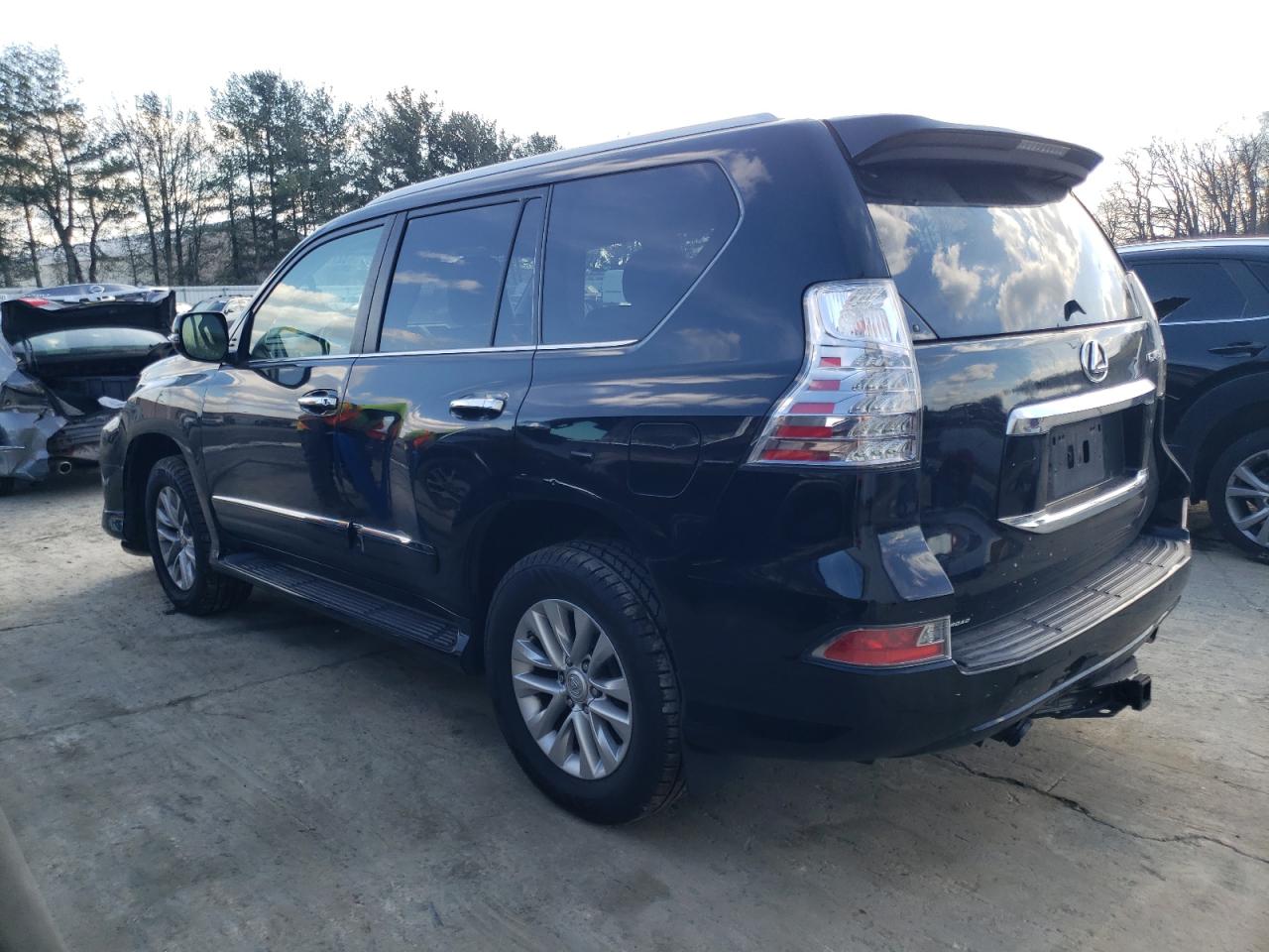 2018 Lexus GX - Image 2