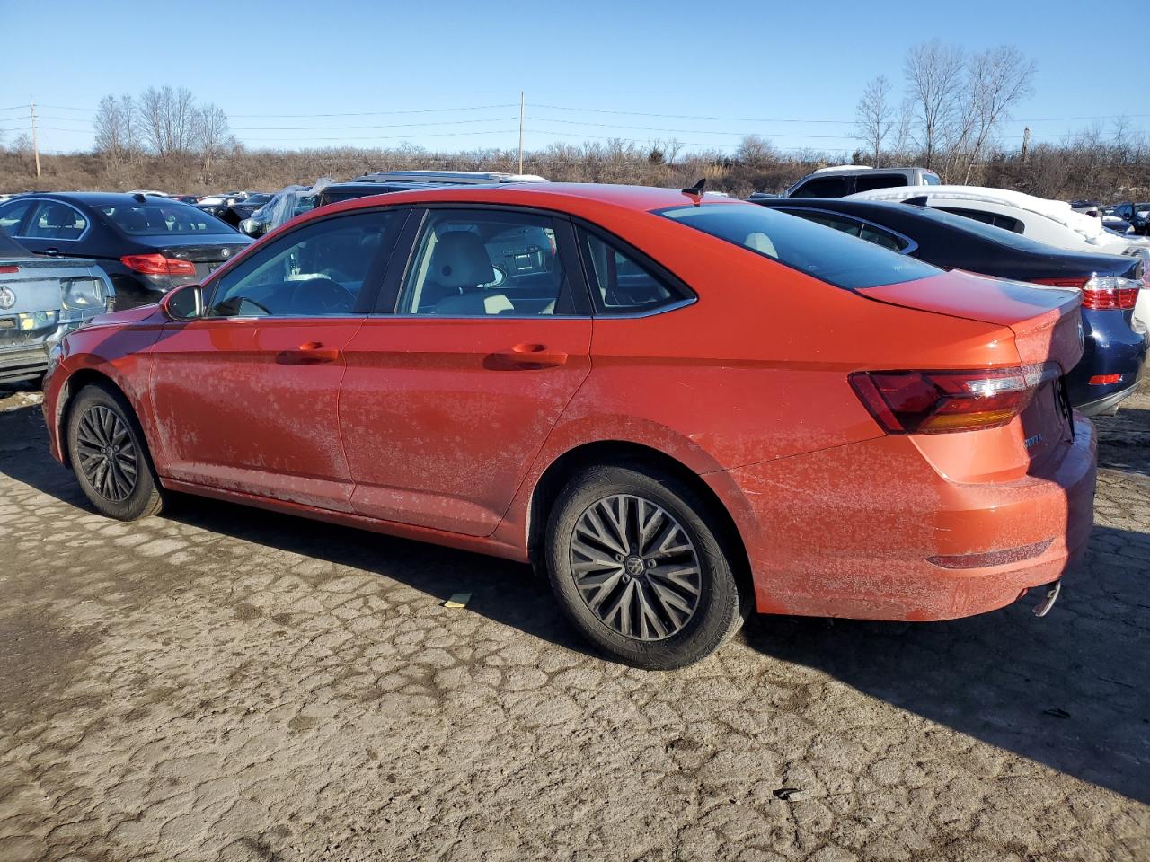2019 Volkswagen Jetta - Image 2