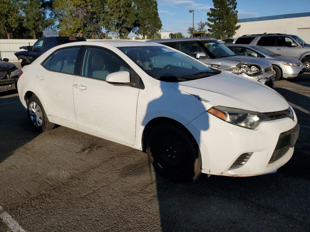 VIN 5YFBURHE0GP542300 2016 TOYOTA COROLLA no.4