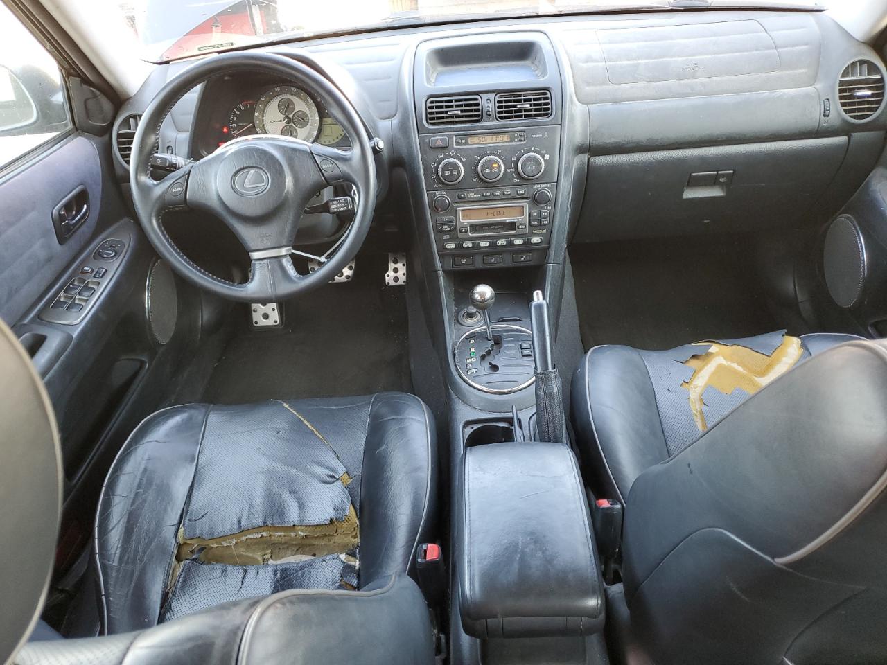 2002 Lexus IS - Image 8