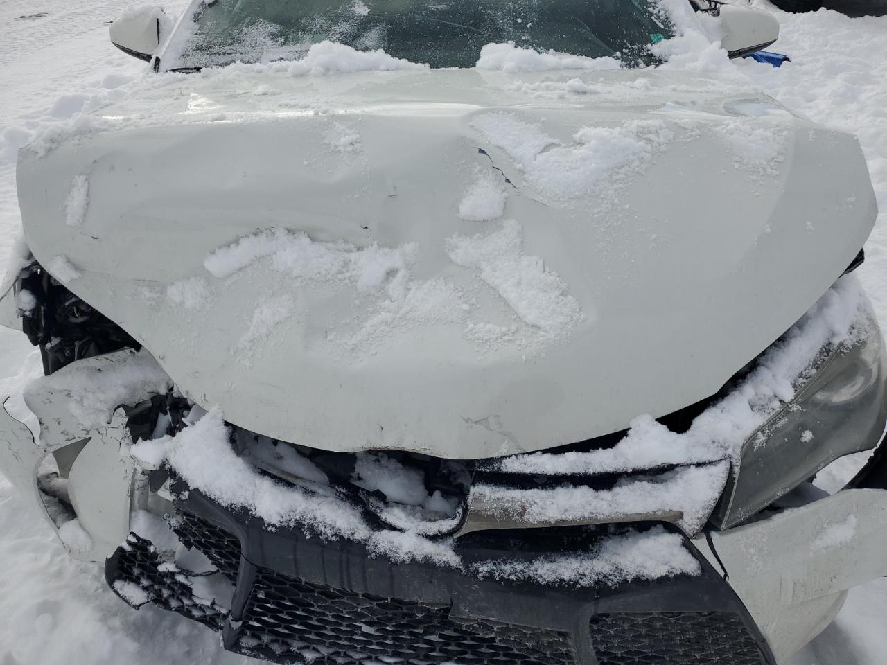 2016 Toyota Camry - Image 11