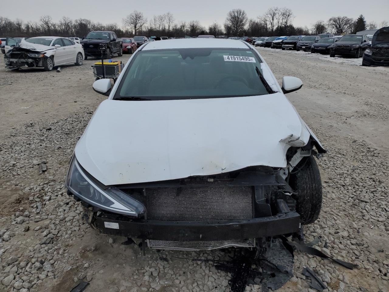 2019 Hyundai Elantra - Image 5