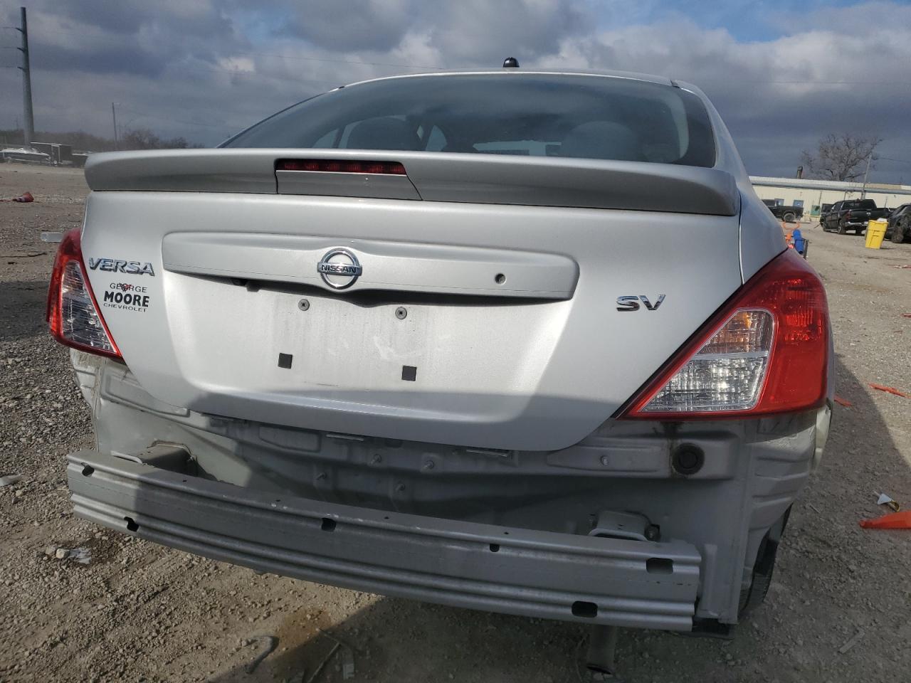2019 Nissan Versa - Image 6