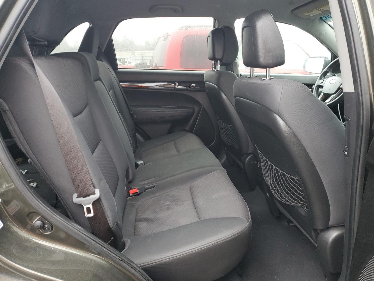 2011 Kia Sorento - Image 11