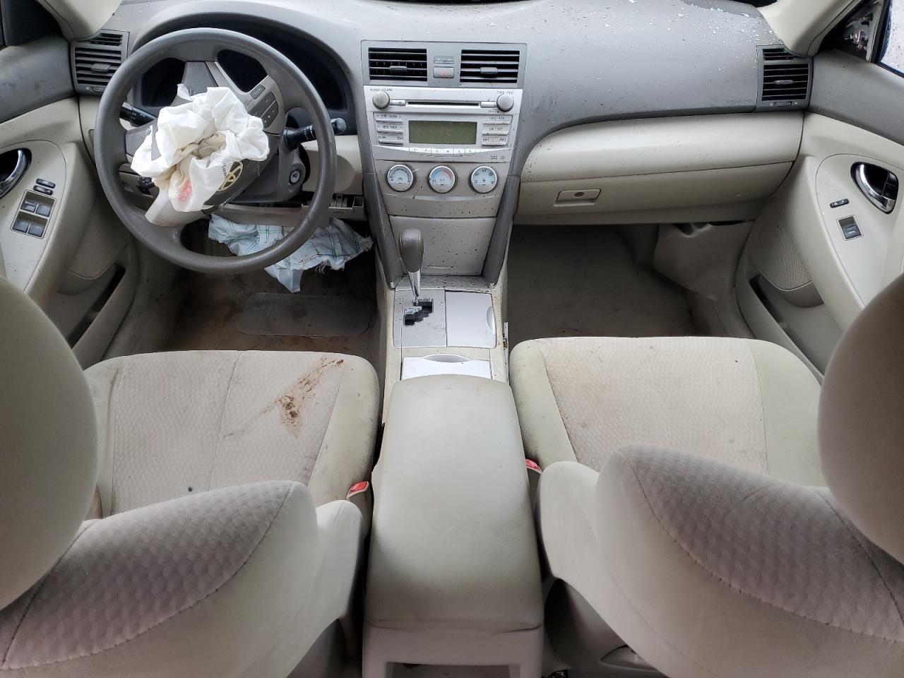 2011 Toyota Camry - Image 8