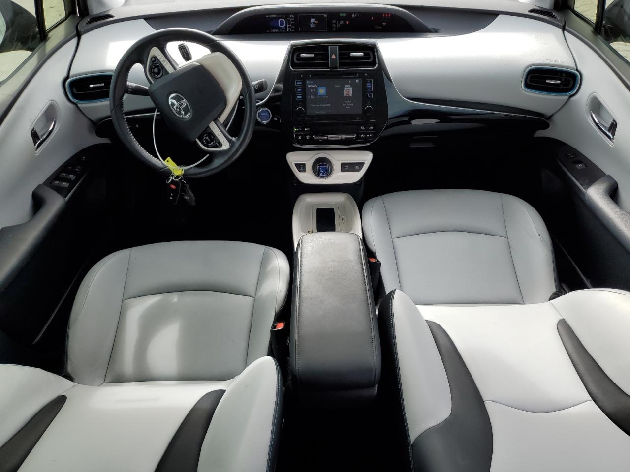2017 Toyota Prius - Image 8