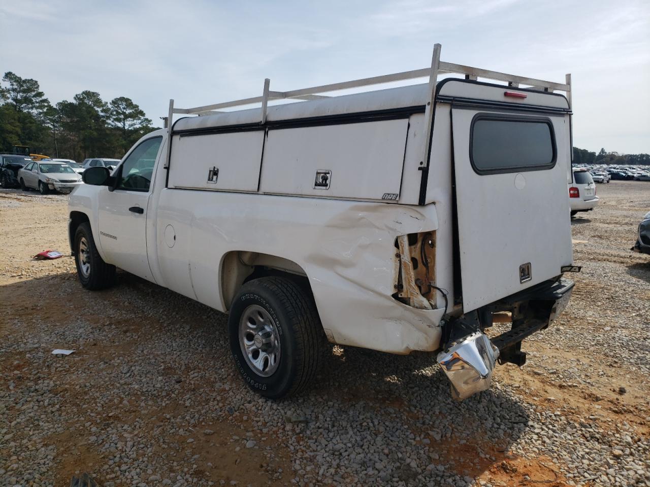 2009 Chevrolet Silverado - Image 2