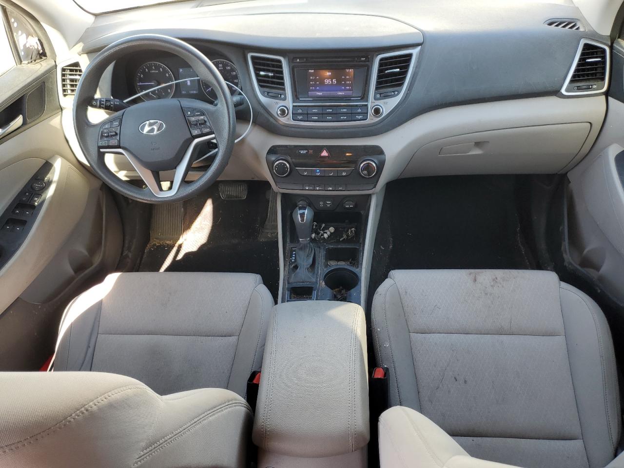 2017 Hyundai Tucson - Image 8