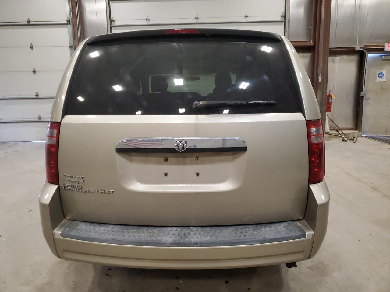 2008 Dodge Caravan - Image 6