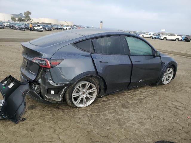  TESLA MODEL Y 2023 Серый