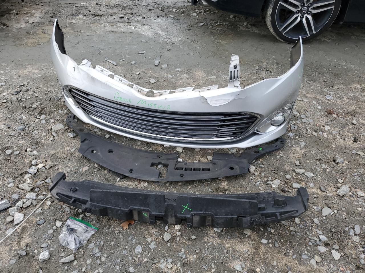2013 Toyota Avalon - Image 12