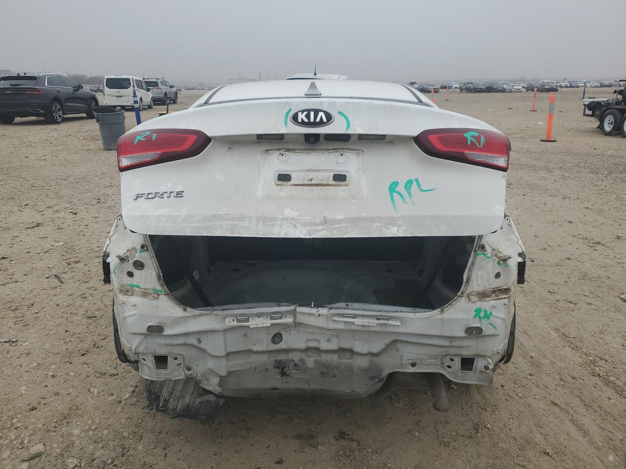 2018 Kia Forte - Image 6