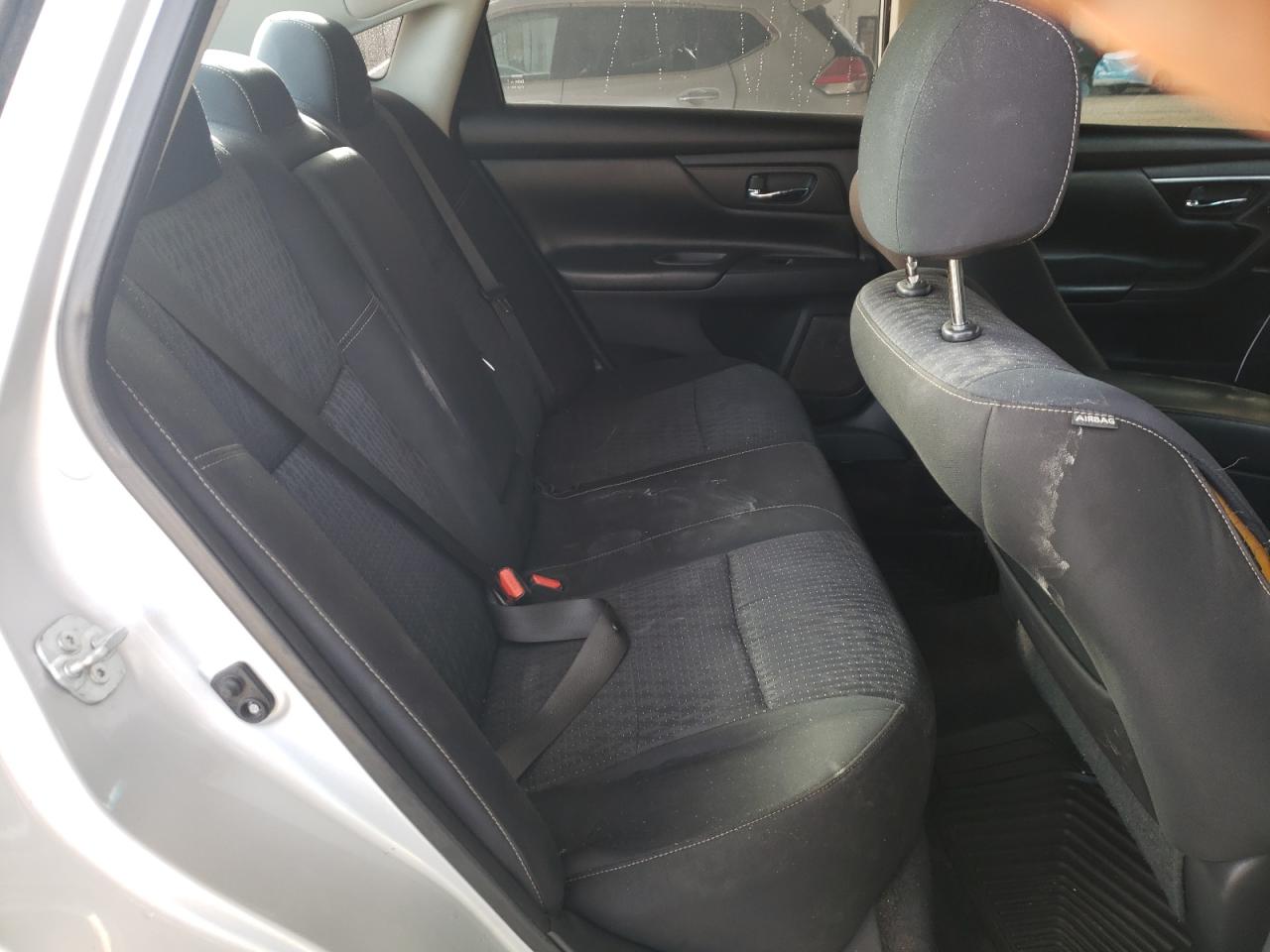 2016 Nissan Altima - Image 10