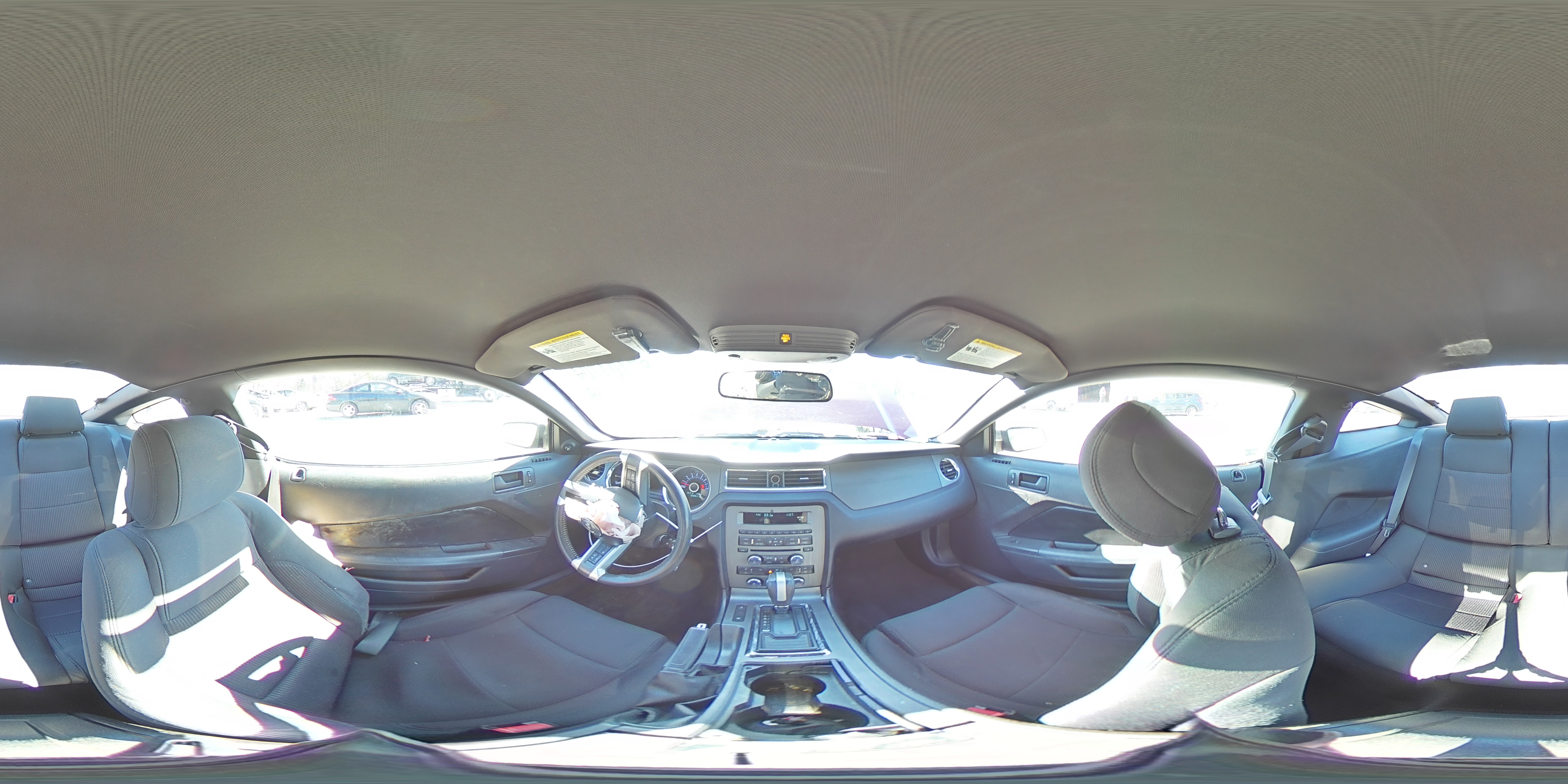2013 Ford Mustang - Image 14