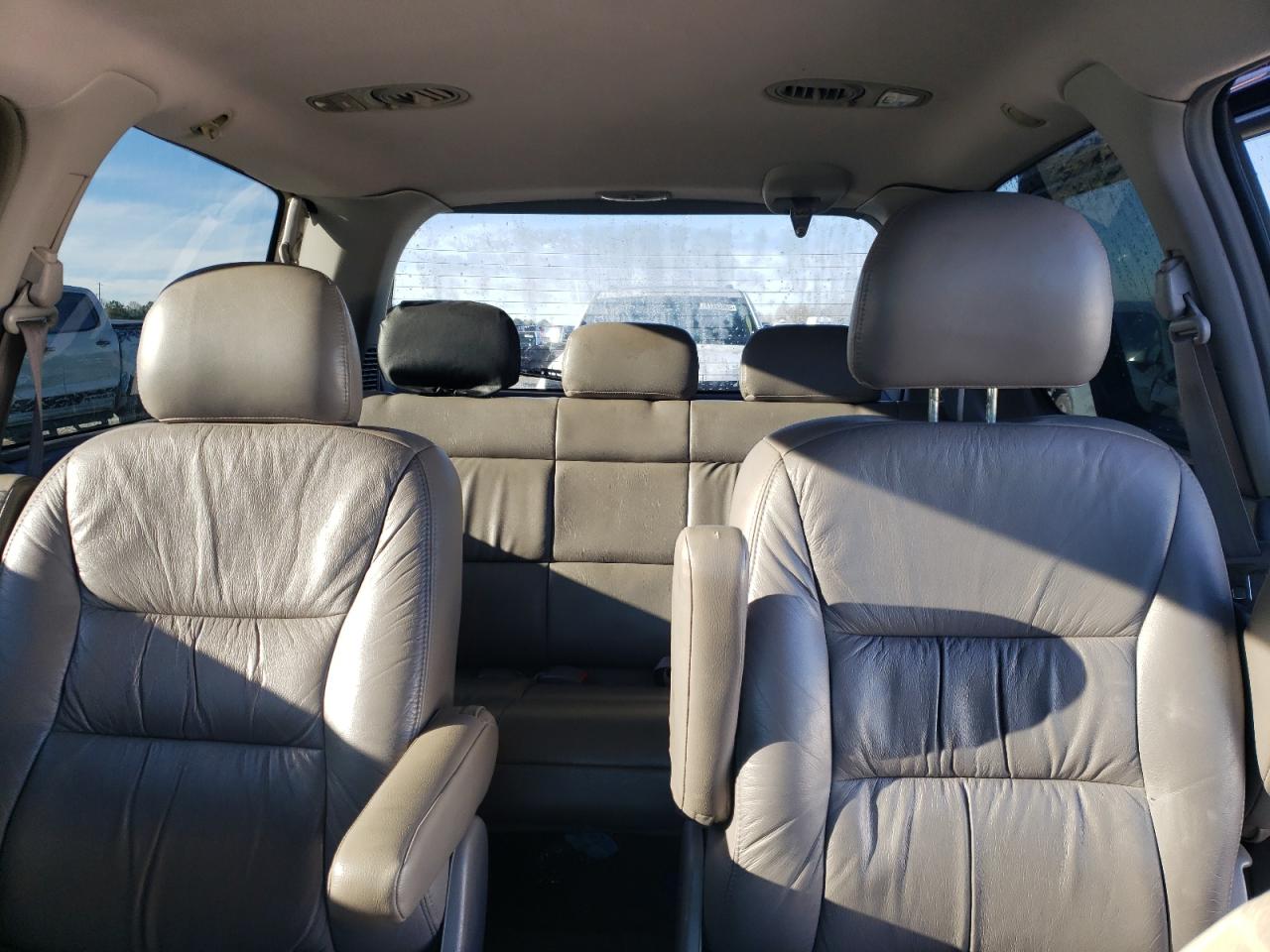 2002 Honda Odyssey - Image 10